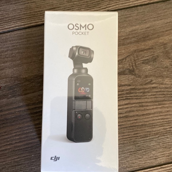 thumbnail image 2 of DJI Osmo Pocket-Handheld 3-Axis Gimbal Stabilizer With Integrated Camera 90%NEW 2 of 10